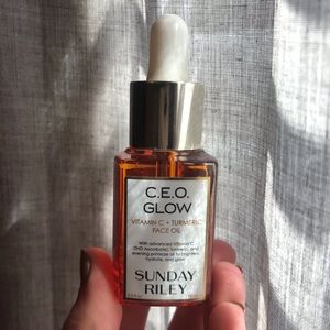 CEO Glow Face Oil by Sunday Riley